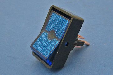On/off rocker switch - 3 x 6.3mm blade terminals, illuminated