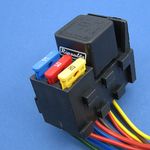 Relay socket with 3 fuses thumbnail