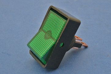 On/off rocker switch - 3 x 6.3mm blade terminals, illuminated