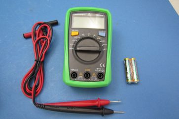 Auto-Ranging Handheld Digital Multimeter