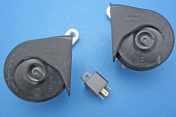 Twin Fiamm electric air horns