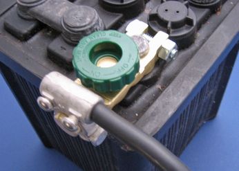 Quick disconnect battery terminals (without fuse)