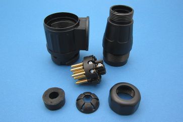 13 PIN PLASTIC TOWING PLUG