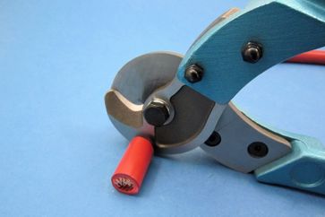 Hochleistungskabelschneider für Durchmesser von bis zu 120 mm²