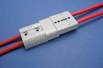 2 pole connectors