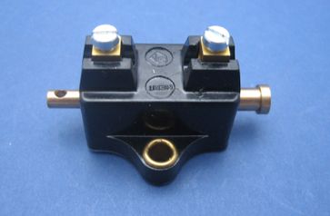 Mechanical spring-loaded plunger
