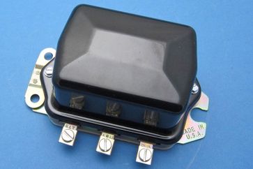 Bosch 12V Regulator