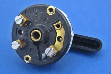 Rotary switch - black plastic lever