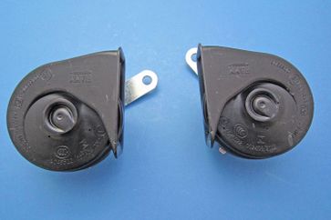 Twin Fiamm electric air horns