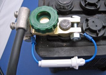 Quick disconnect battery terminals (with fuse)