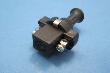 Push/pull switch - max panel thickness 4mm