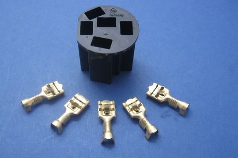 Connector Plug for switch 081003