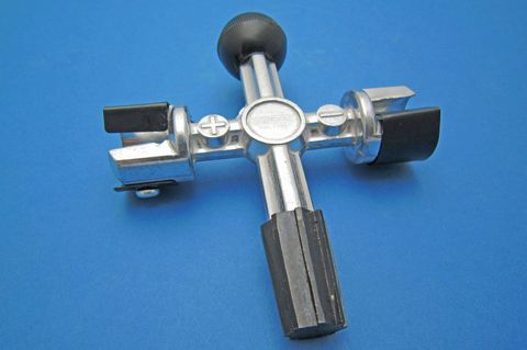 Terminal Cleaning Tool