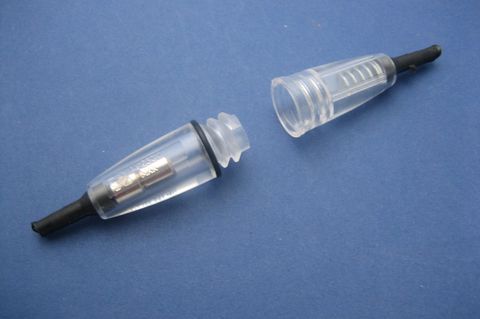 Spritzwasserdichter Einbausicherungshalter