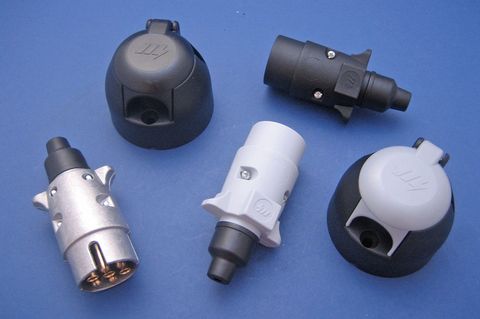 Plugs/Sockets & Leads