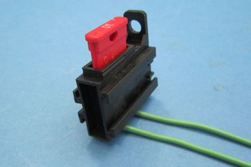 Blade Fuse Holder with Bracket