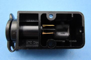 DIN Surface Mount Socket